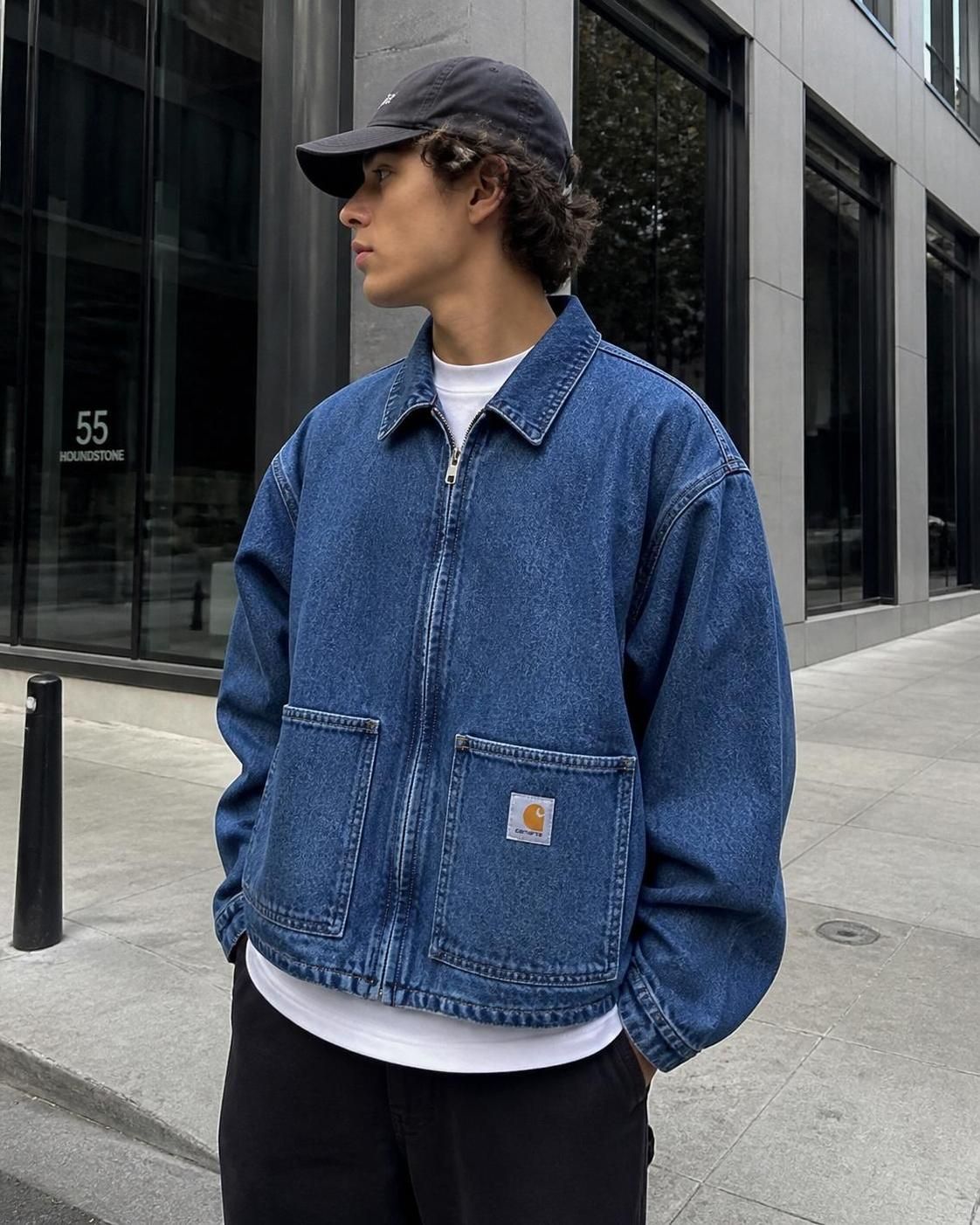 découvrez pourquoi carhartt wip reste une marque incontournable pour les passionnés de style urbain, alliant qualité, authenticité et tendances contemporaines.
