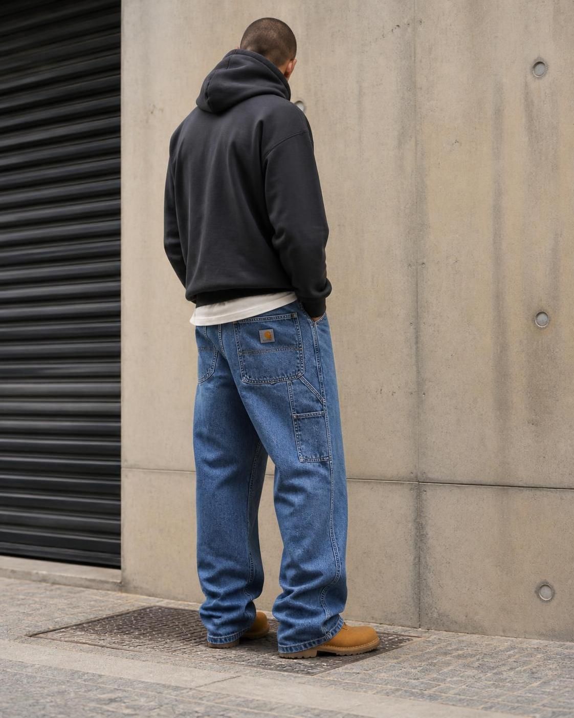 découvrez pourquoi les jeans carhartt sont incontournables pour les amateurs de style urbain robuste, alliant durabilité, confort et esthétique authentique.